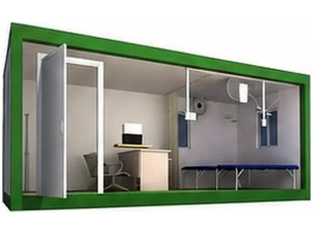 Module de vie ouvert : poste de travail, plan de préparation et tables de réfectoire